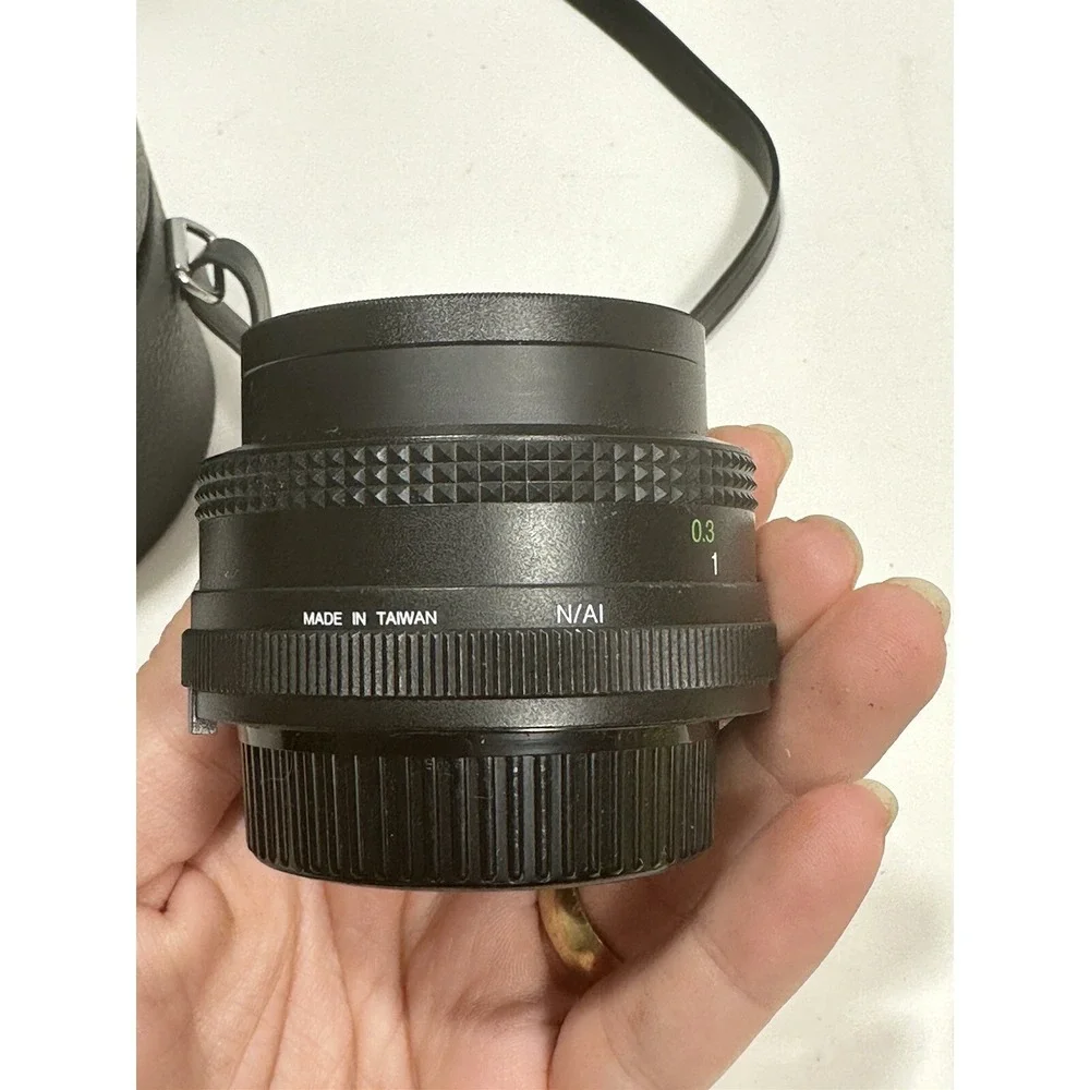 Vivitar Wide Angle Auto 28mm 1:2.8 lens And Super Albinar‎ 49mm Japan with Case